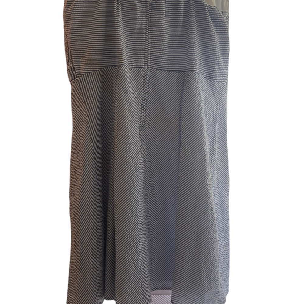 Blue & white striped seersucker dress.  Size 13 (women’s medium).  Like new. - Picture 2 of 5